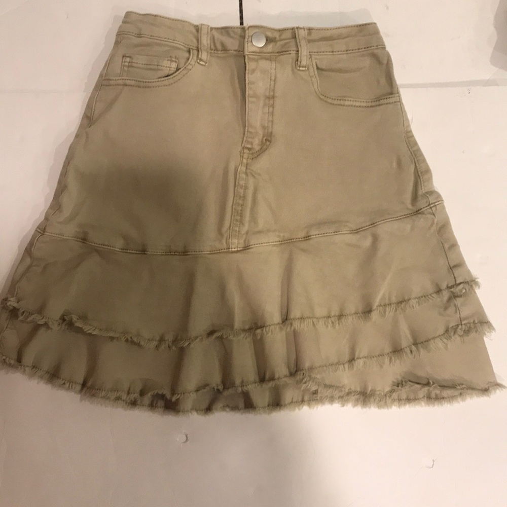 BP Ruffle Mini Skirt - Picture 5 of 10